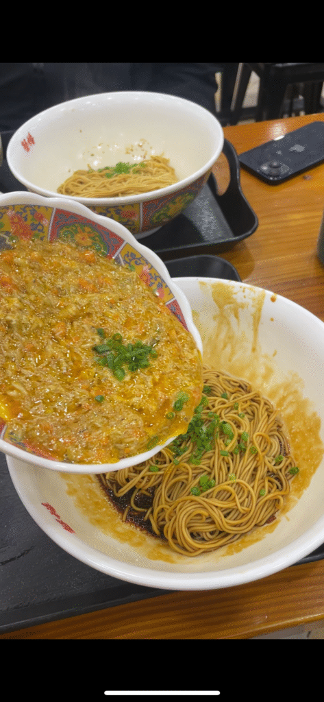 荘氏隆興面館は、蟹餡かけ麺の美味しいお店。